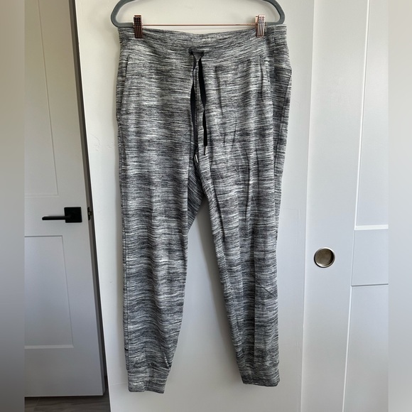 lululemon athletica Pants - Lululemon Ready To Rulu Pant Size 10